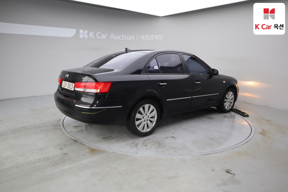 هيونداي سوناتا 2008 - صورة 2