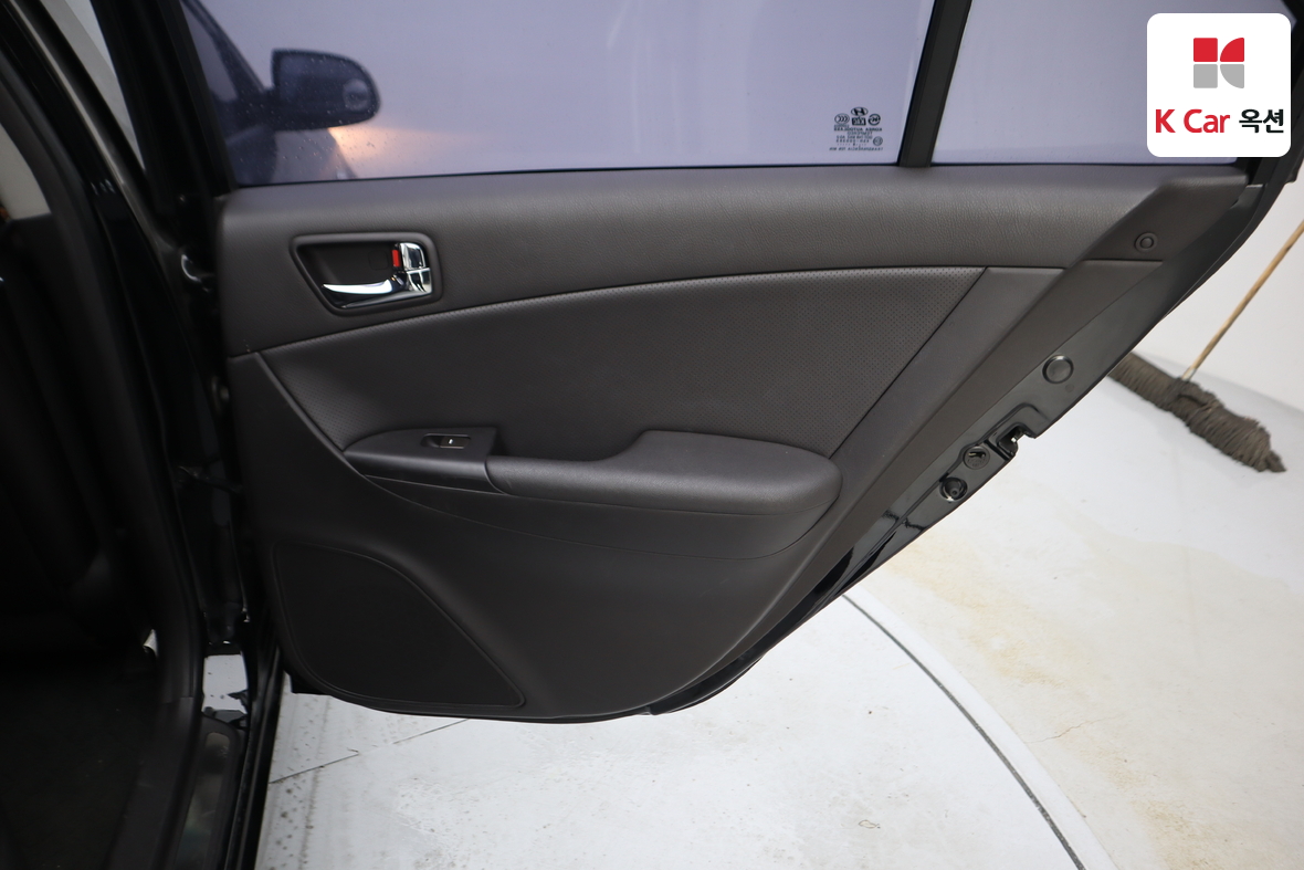 هيونداي سوناتا 2008 - صورة 24