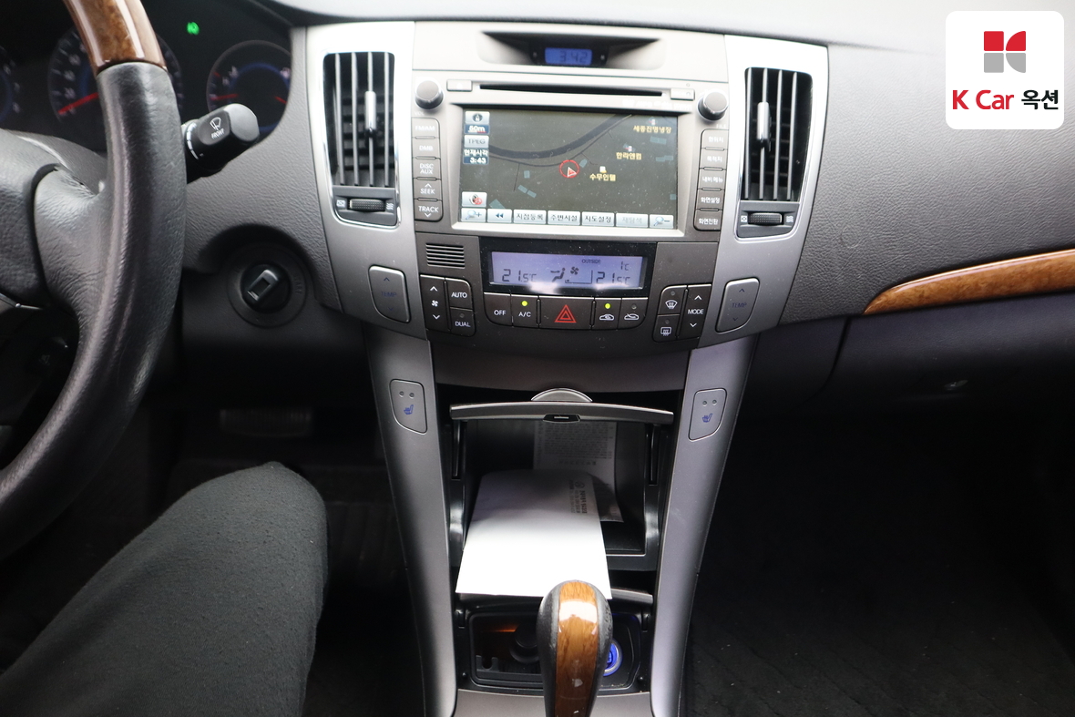 هيونداي سوناتا 2008 - صورة 6