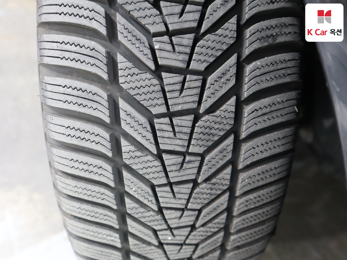 هيونداي أزيرا 2023 - صورة 33