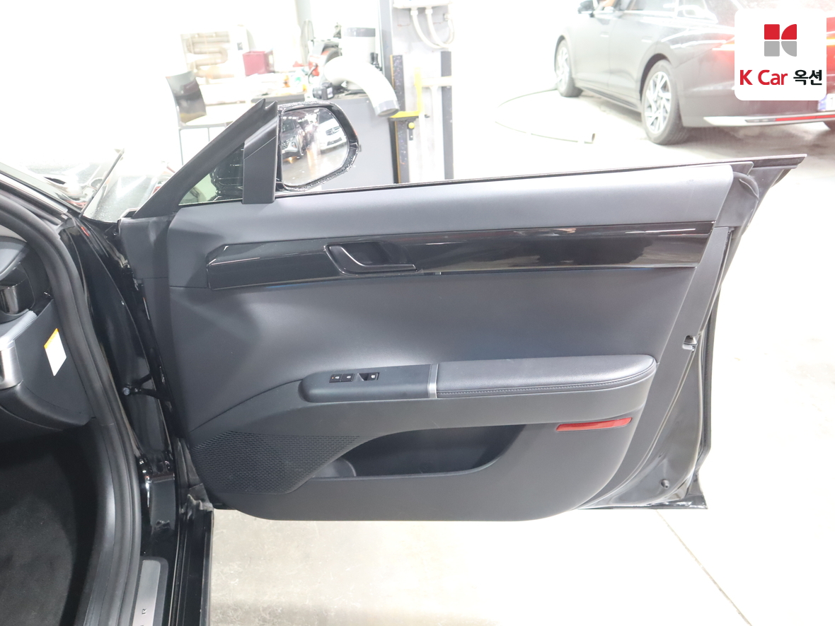 هيونداي أزيرا 2023 - صورة 30