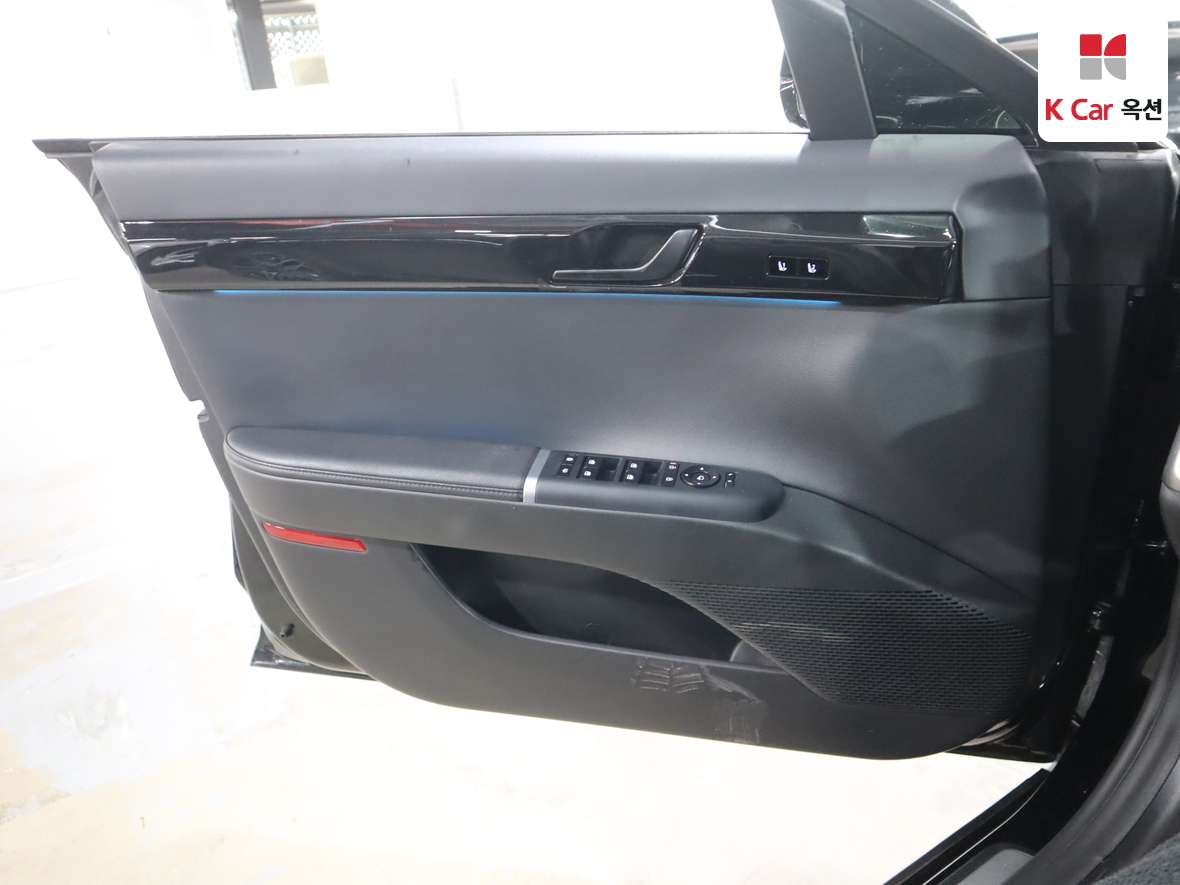 هيونداي أزيرا 2023 - صورة 8