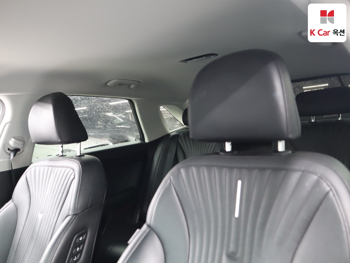 Hyundai AZERA 2023 - Image 19