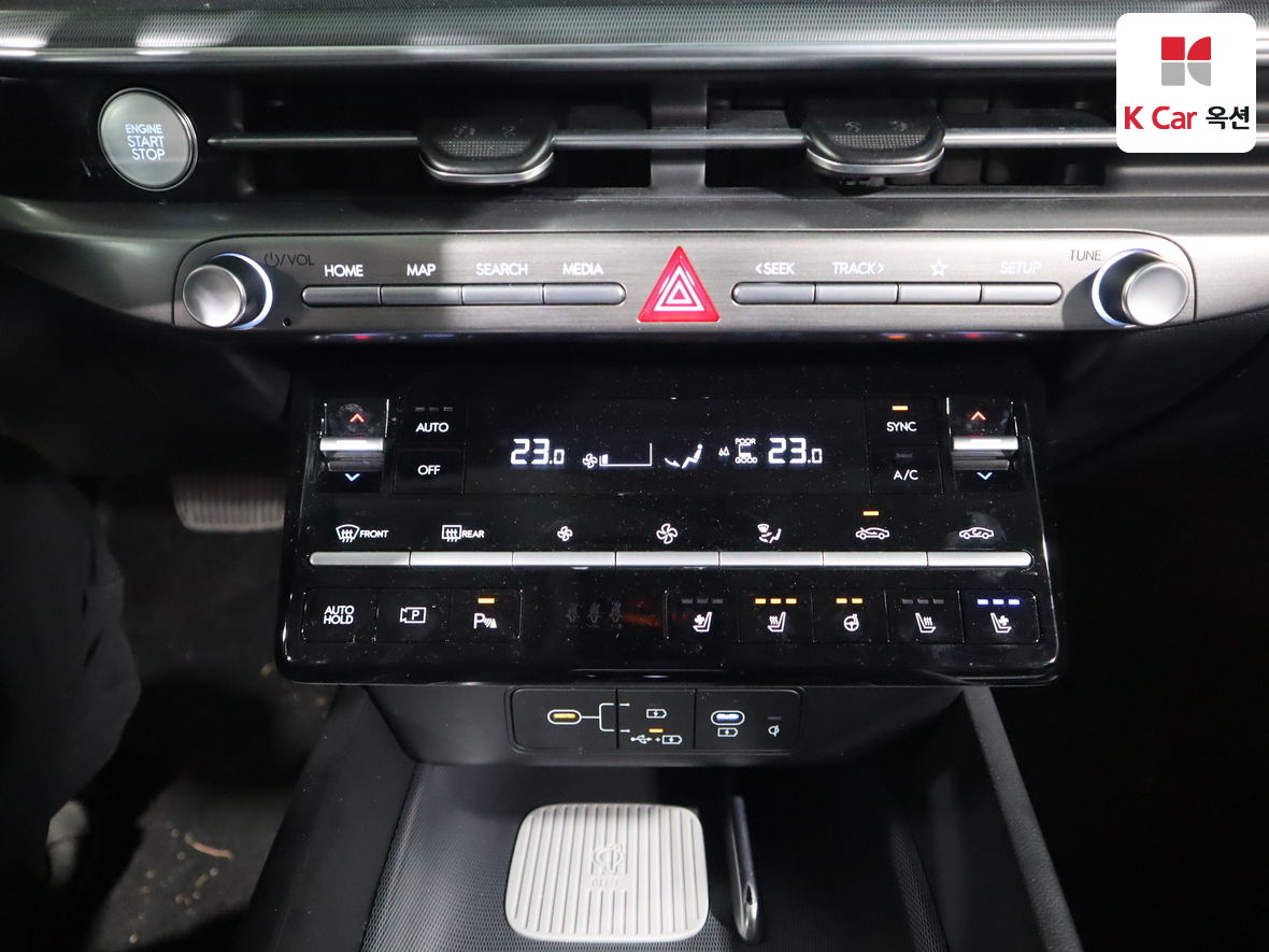 Hyundai AZERA 2023 - Image 15