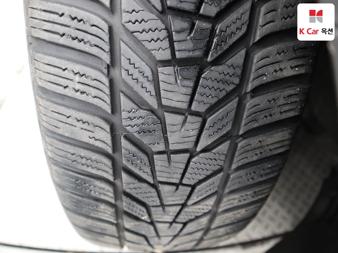 Hyundai AZERA 2023 - Image 32