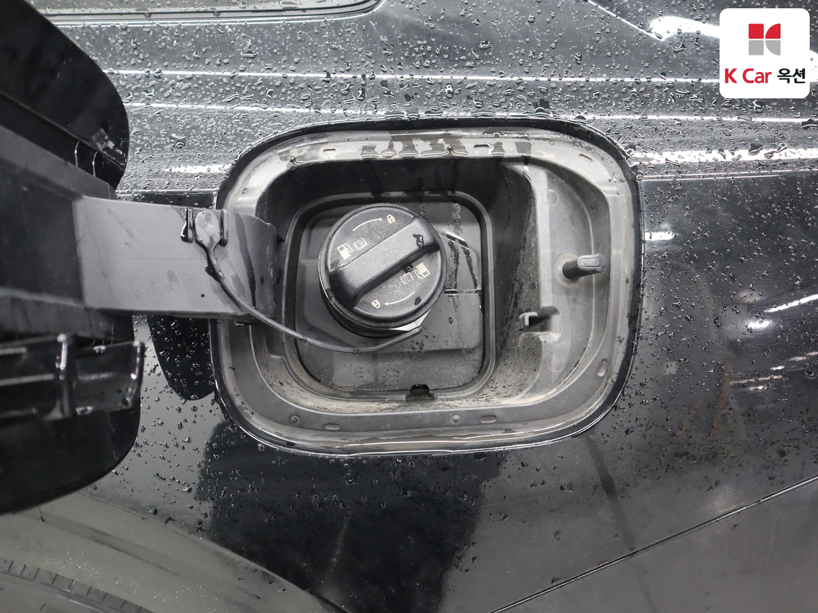 Hyundai AZERA 2023 - Image 24