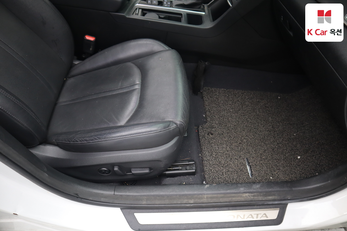 هيونداي سوناتا 2015 - صورة 32