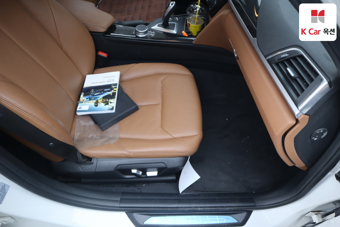 BMW 3 Series 2017 - Image 33