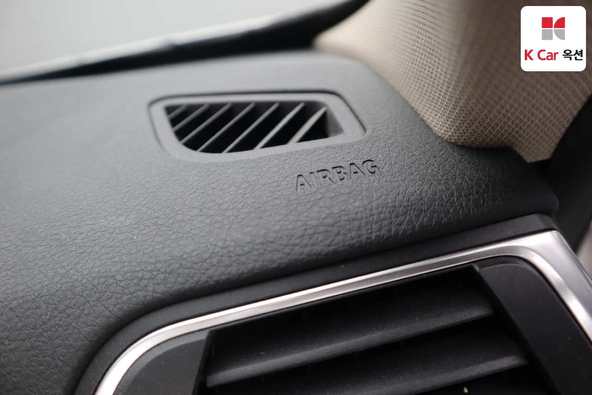 BMW 3 Series 2017 - Image 34