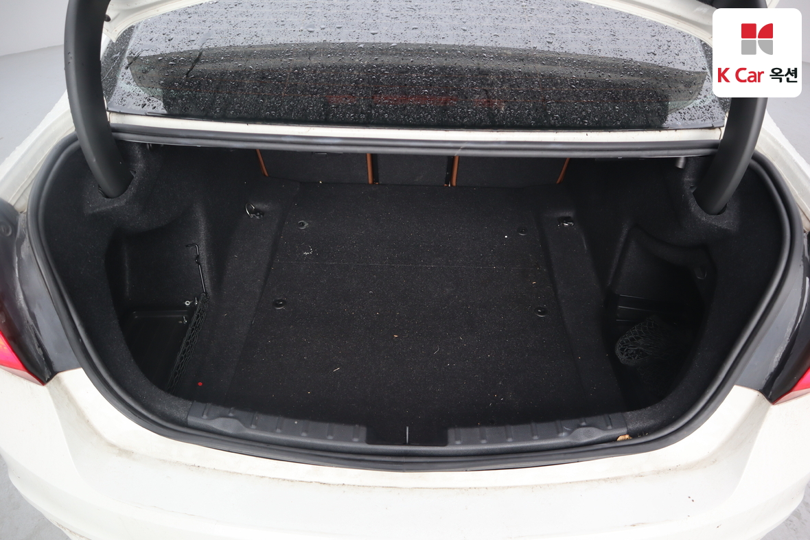 BMW 3 Series 2017 - Image 29