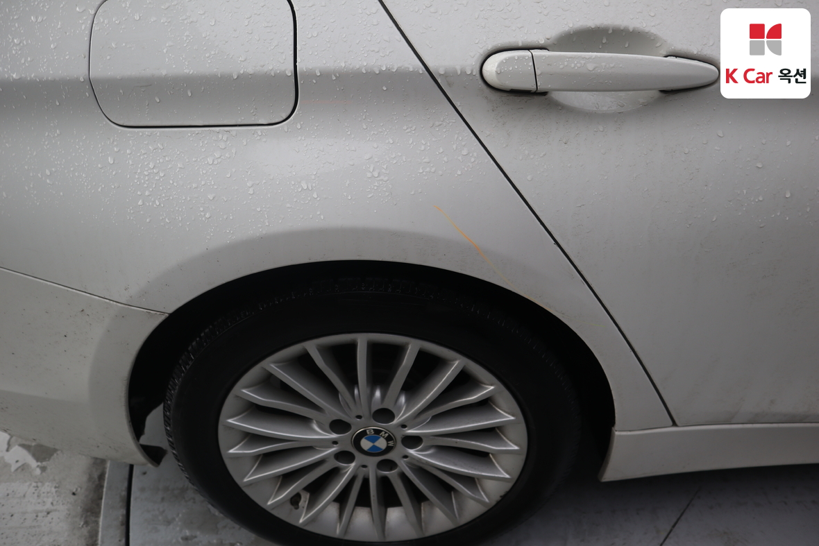 BMW 3 Series 2017 - Image 38