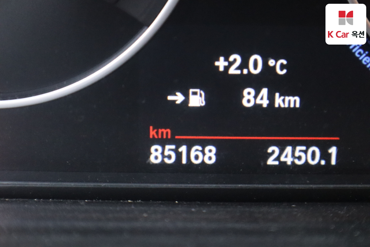 BMW 3 Series 2017 - Image 4