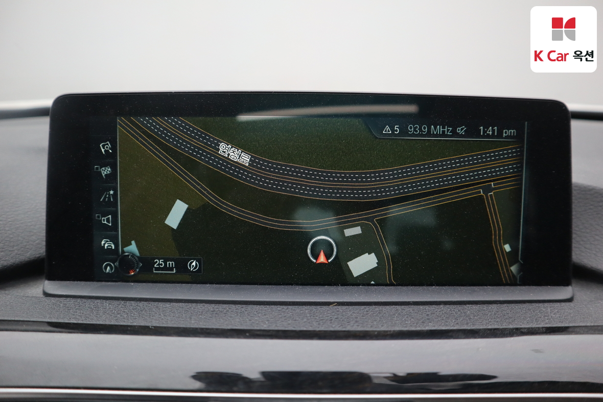 BMW 3 Series 2017 - Image 14