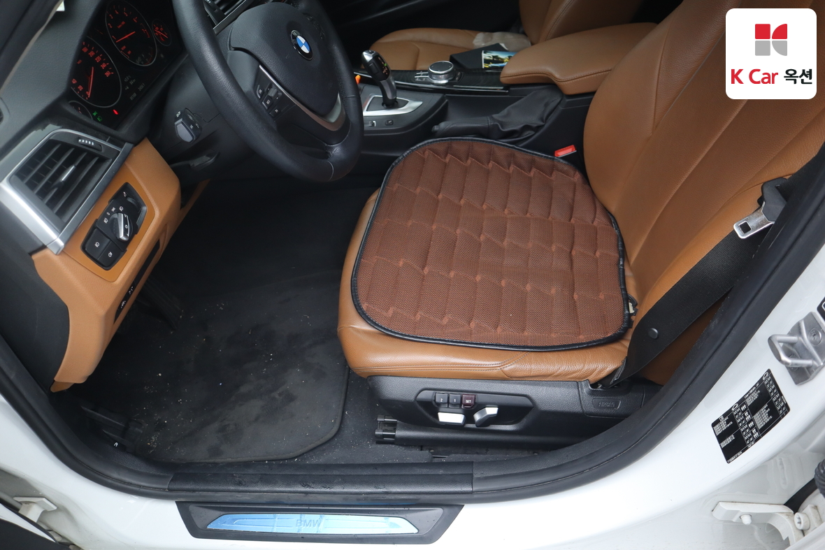 BMW 3 Series 2017 - Image 22