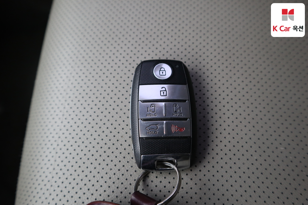 Kia New Carnival 2017 - Image 18