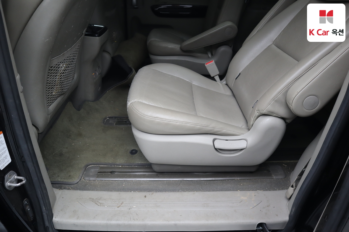 Kia New Carnival 2017 - Image 23