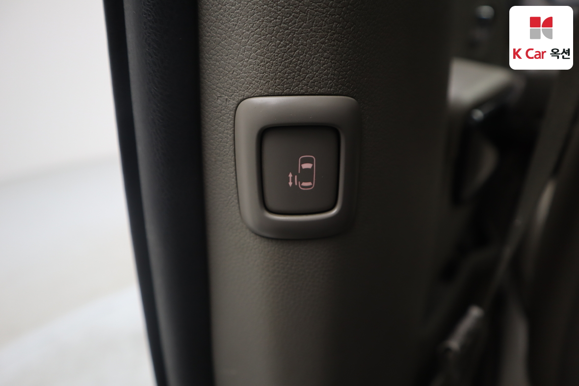 Kia New Carnival 2017 - Image 27