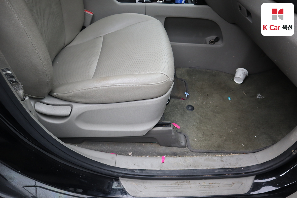 Kia New Carnival 2017 - Image 36