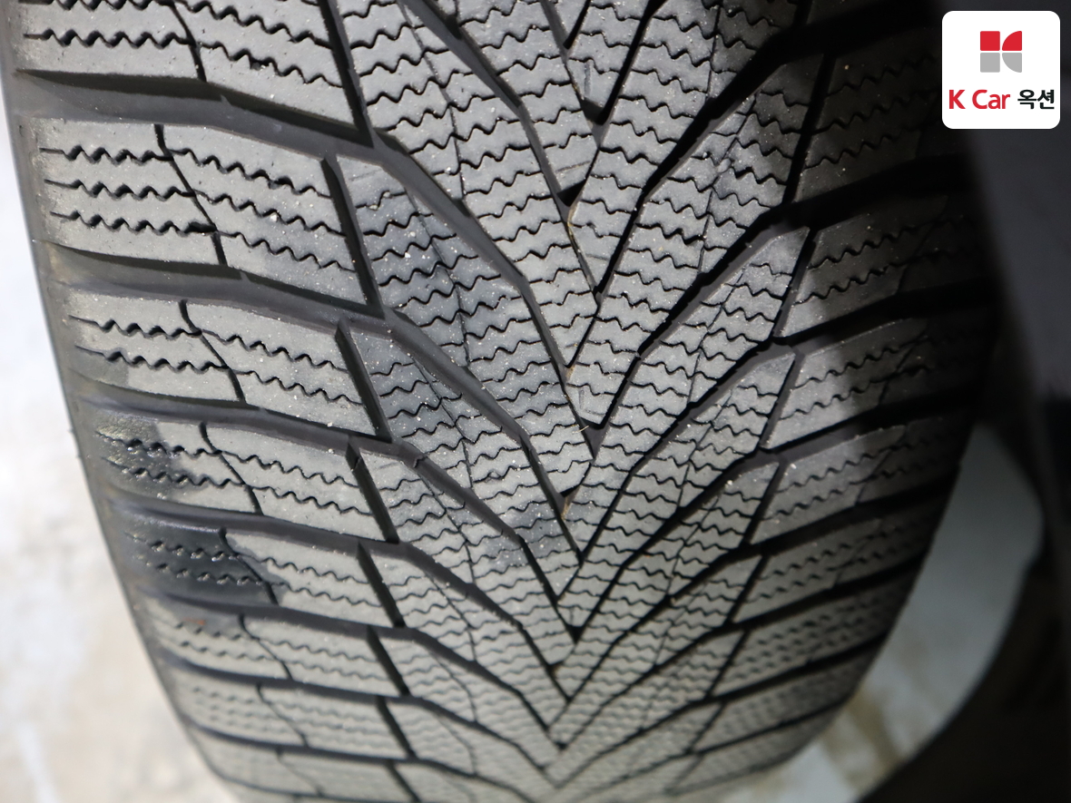 هيونداي أزيرا 2023 - صورة 33