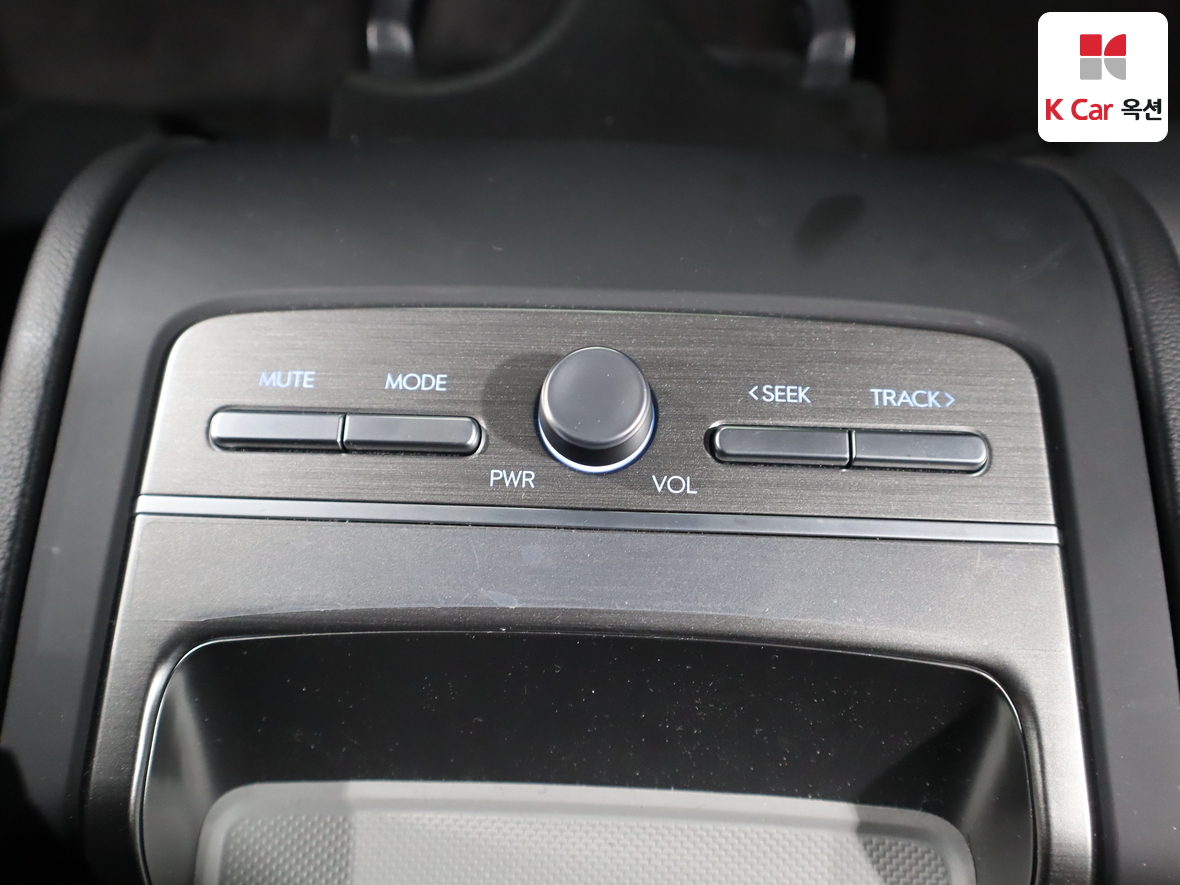 هيونداي أزيرا 2023 - صورة 24