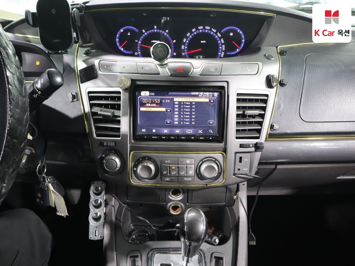 سانج يونج كوراندو توريزمو 2014 - صورة 15