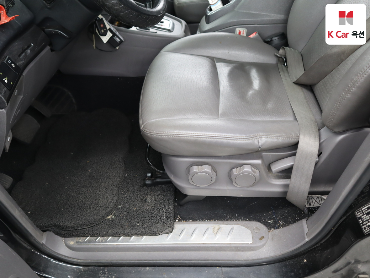 سانج يونج كوراندو توريزمو 2014 - صورة 18