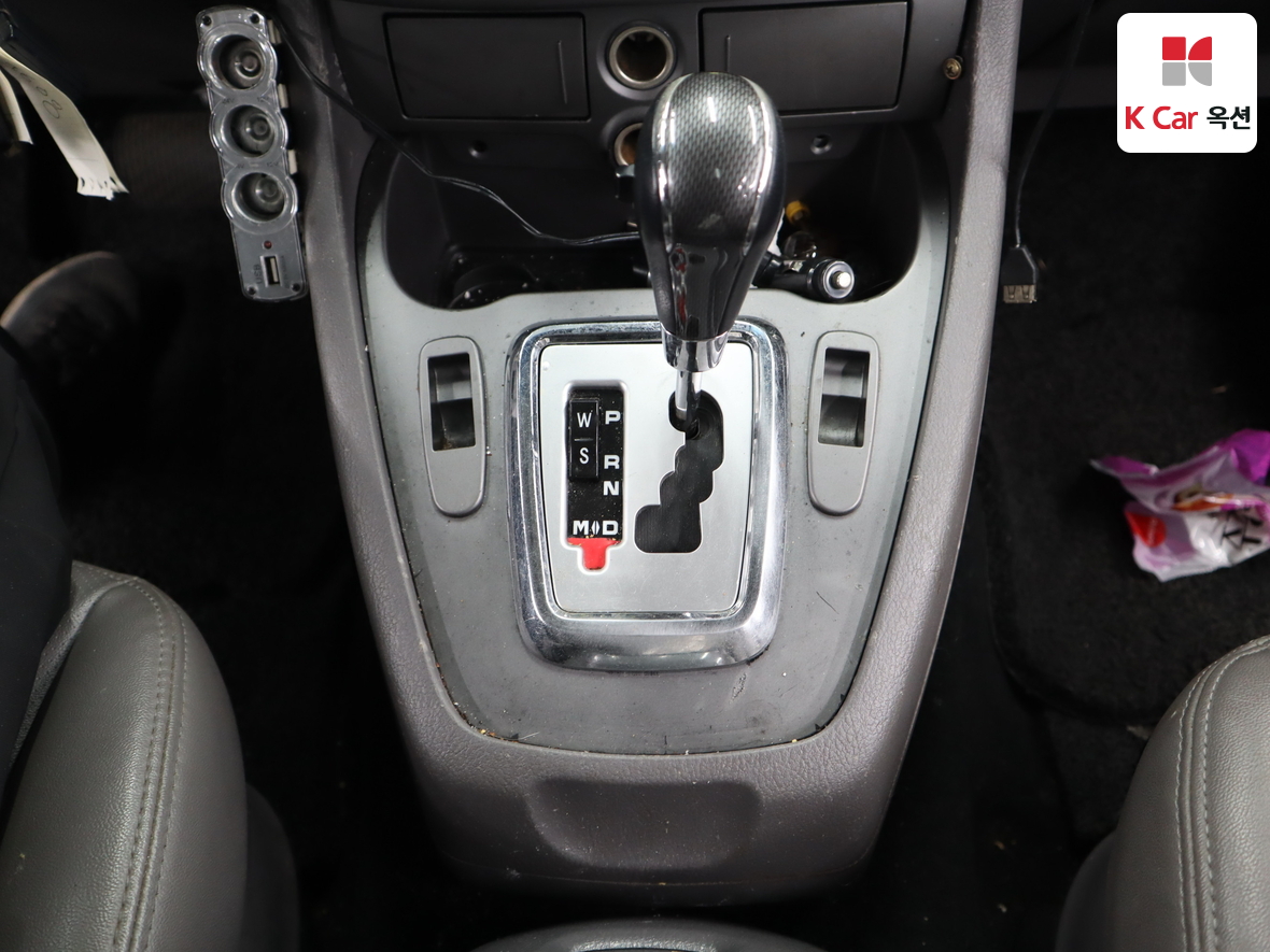 سانج يونج كوراندو توريزمو 2014 - صورة 17