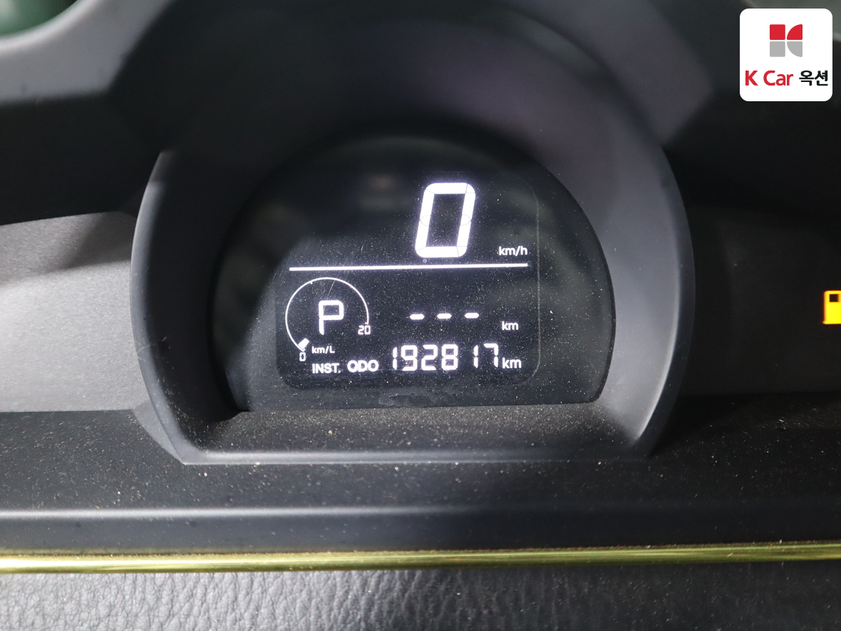 سانج يونج كوراندو توريزمو 2014 - صورة 5