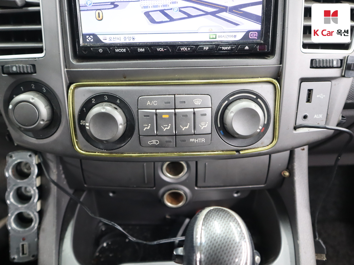 سانج يونج كوراندو توريزمو 2014 - صورة 16