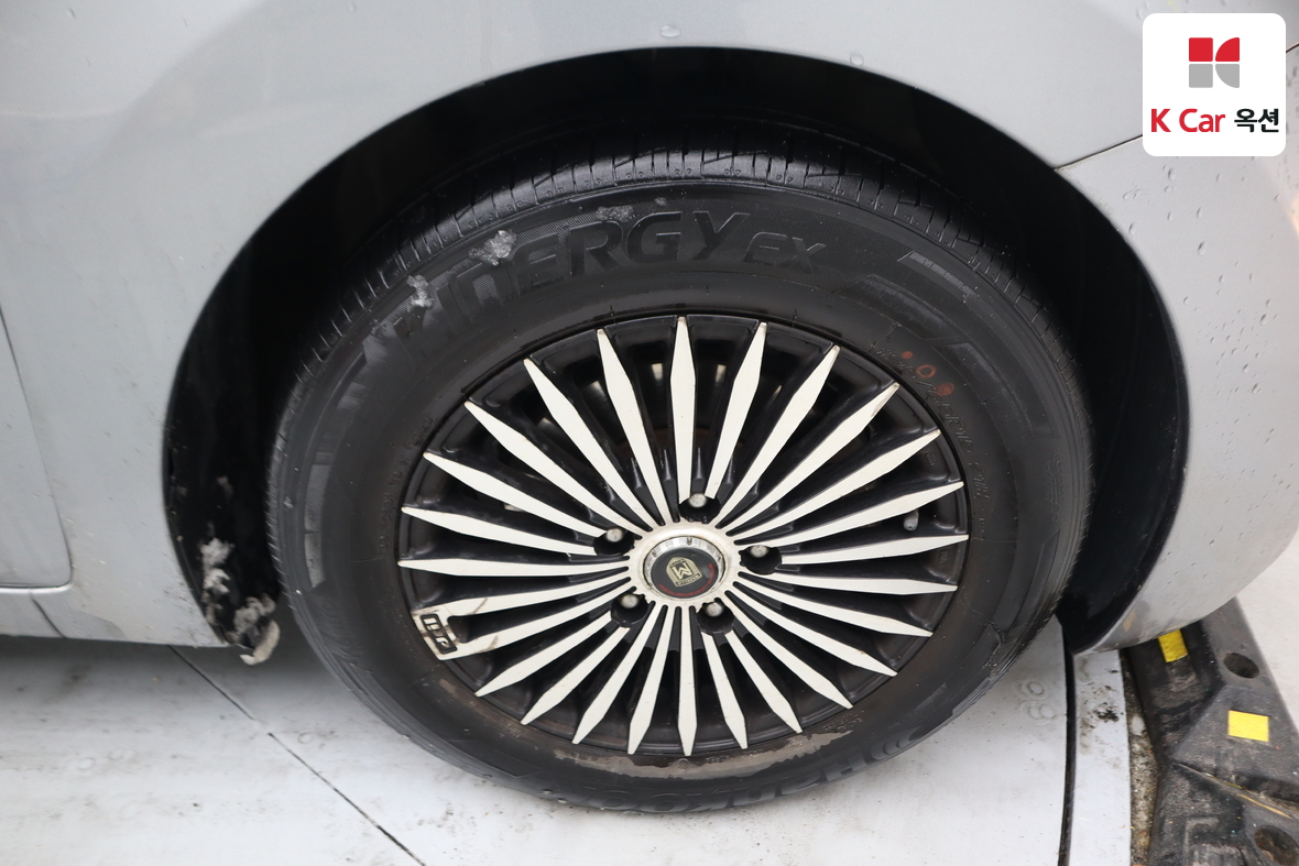 هيونداي إلانترا 2015 - صورة 30