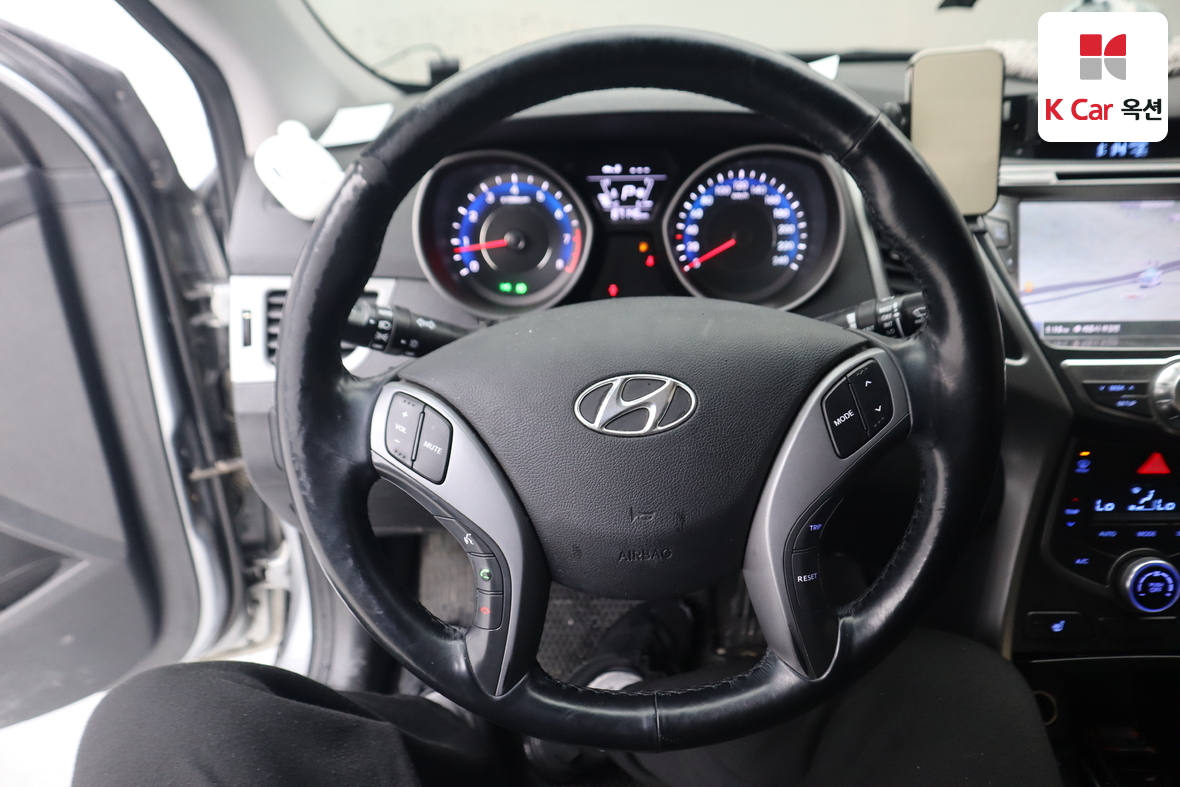 هيونداي إلانترا 2015 - صورة 10