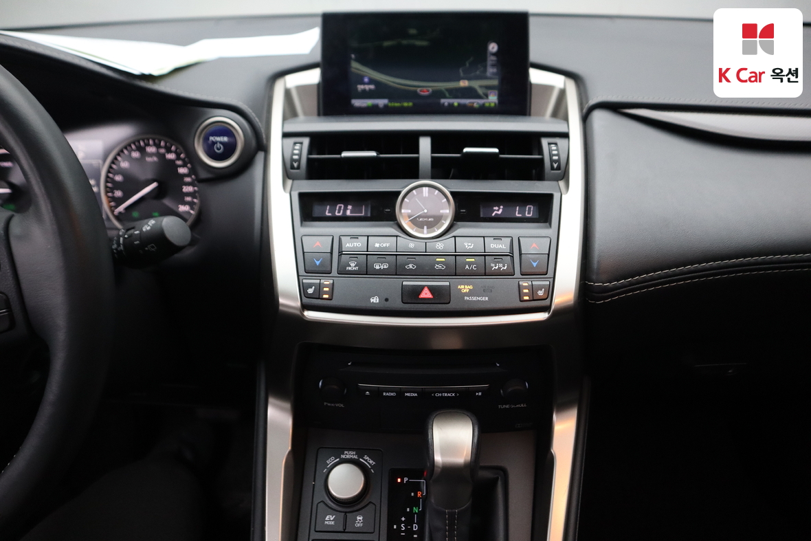 لكزس أخرى 2015 - صورة 6