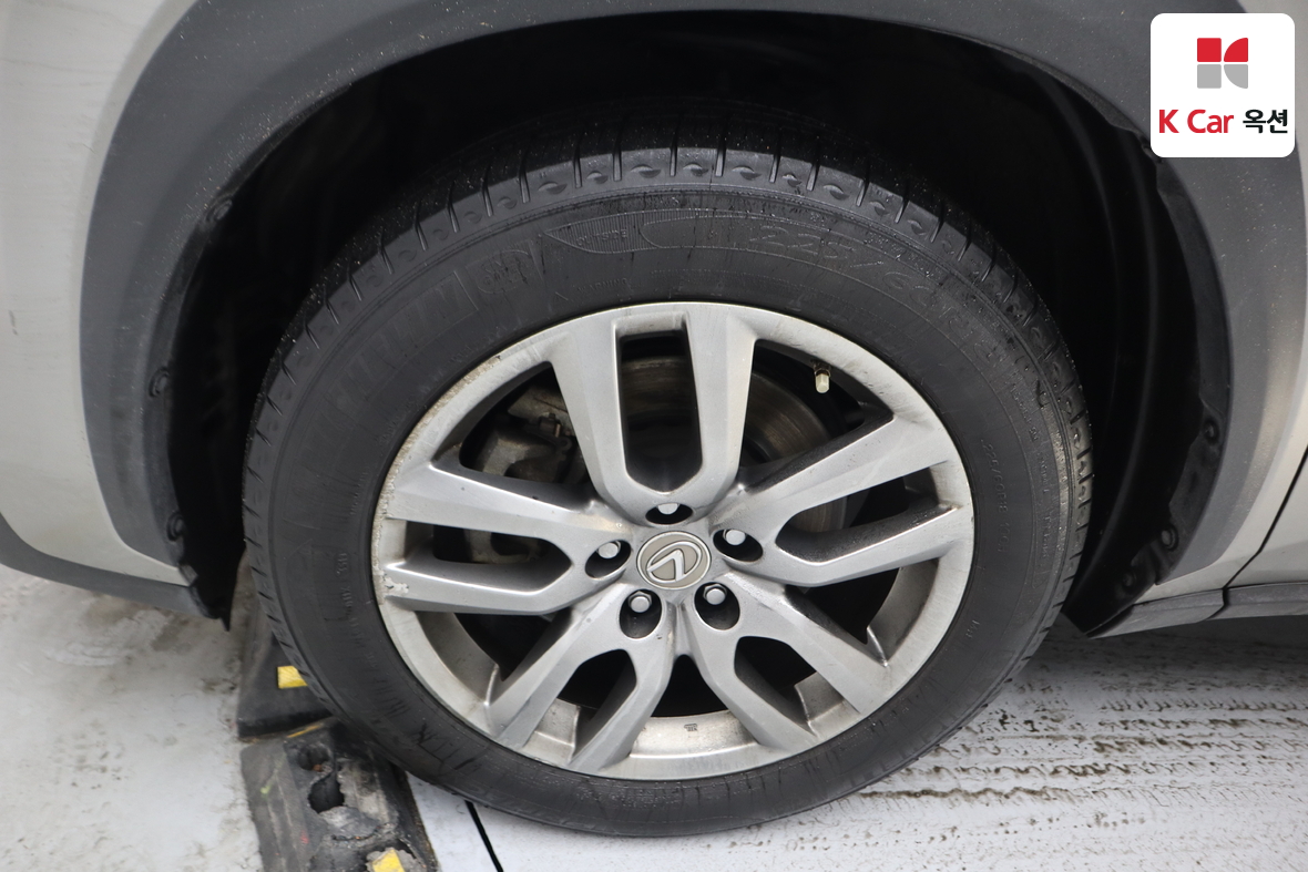 لكزس أخرى 2015 - صورة 48