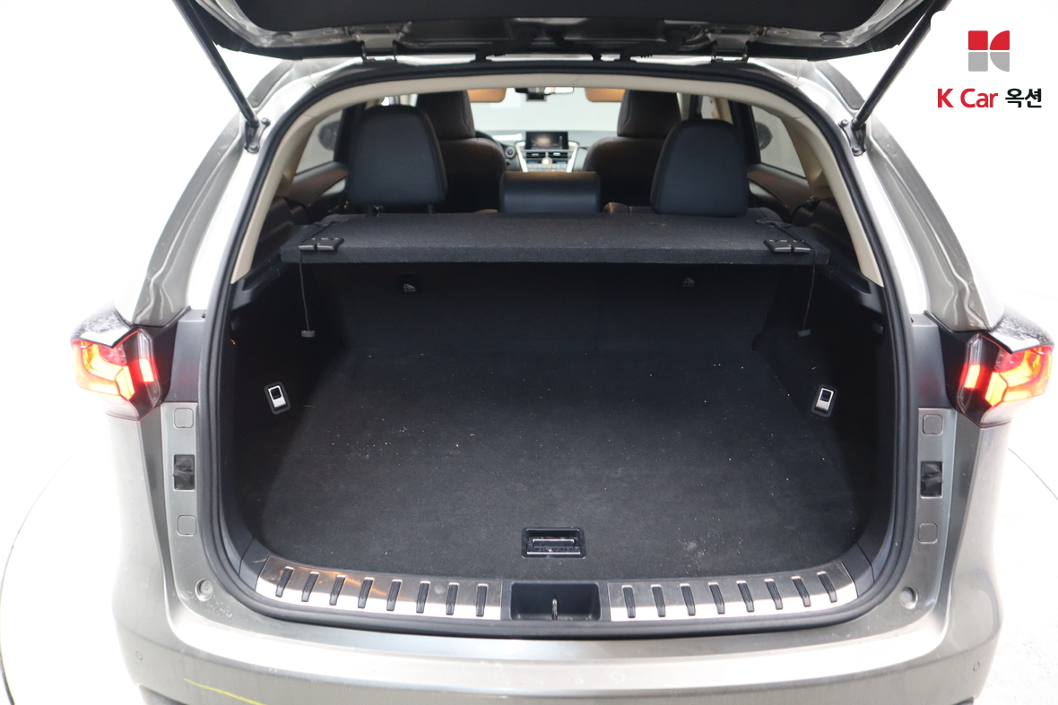 لكزس أخرى 2015 - صورة 28