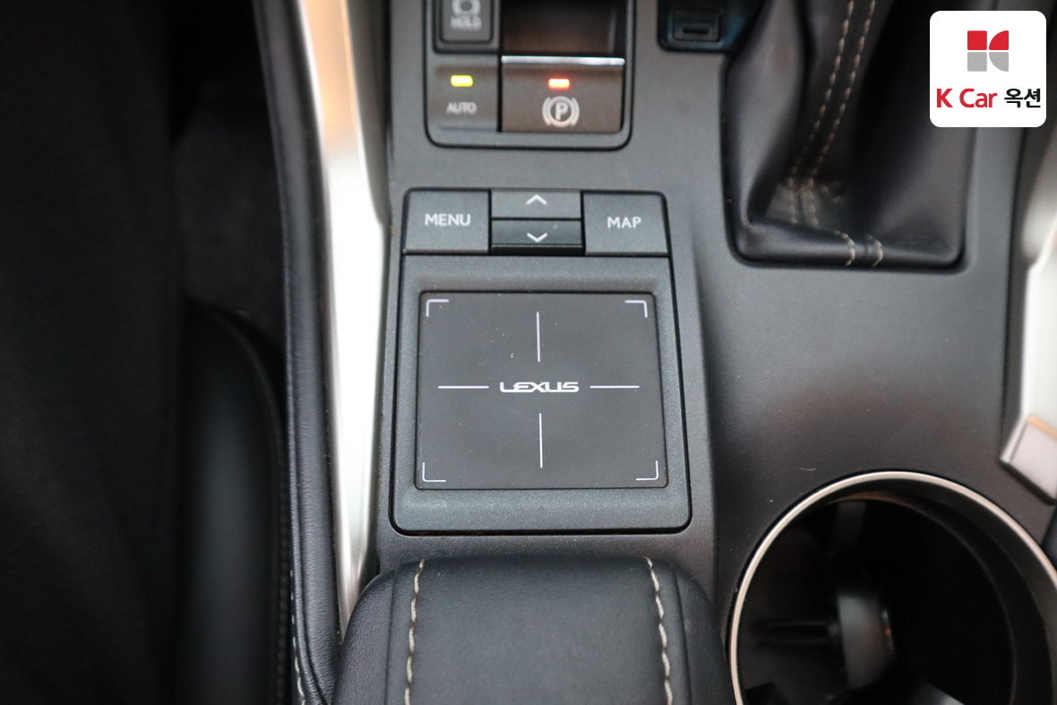 لكزس أخرى 2015 - صورة 18