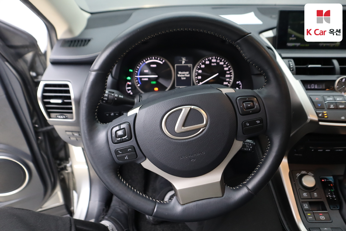 لكزس أخرى 2015 - صورة 10