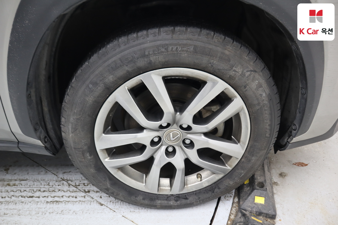 لكزس أخرى 2015 - صورة 45