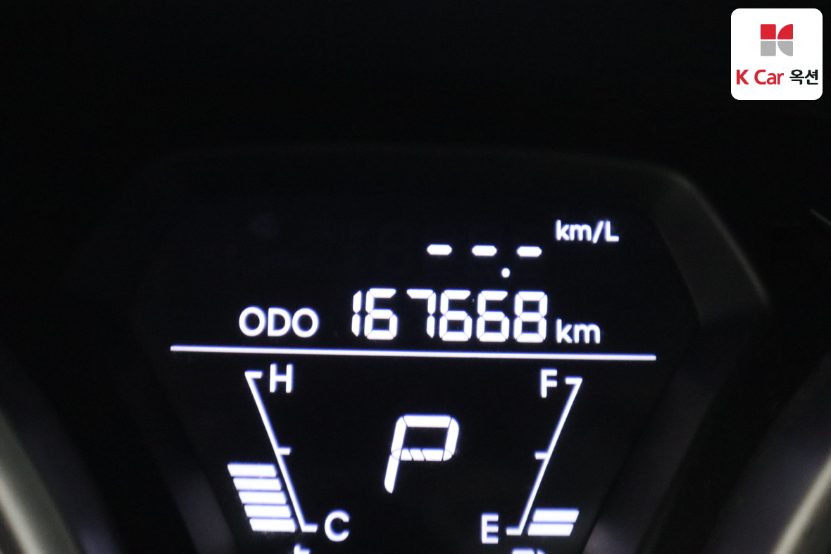 Hyundai Elantra 2011 - Image 4