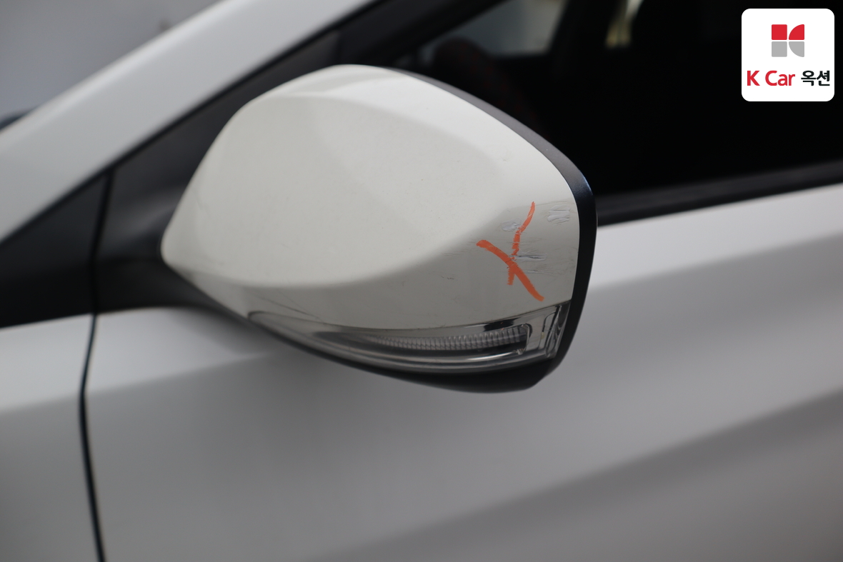 Hyundai Elantra 2011 - Image 37