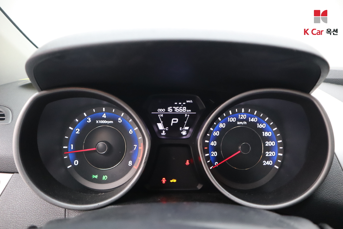 Hyundai Elantra 2011 - Image 5