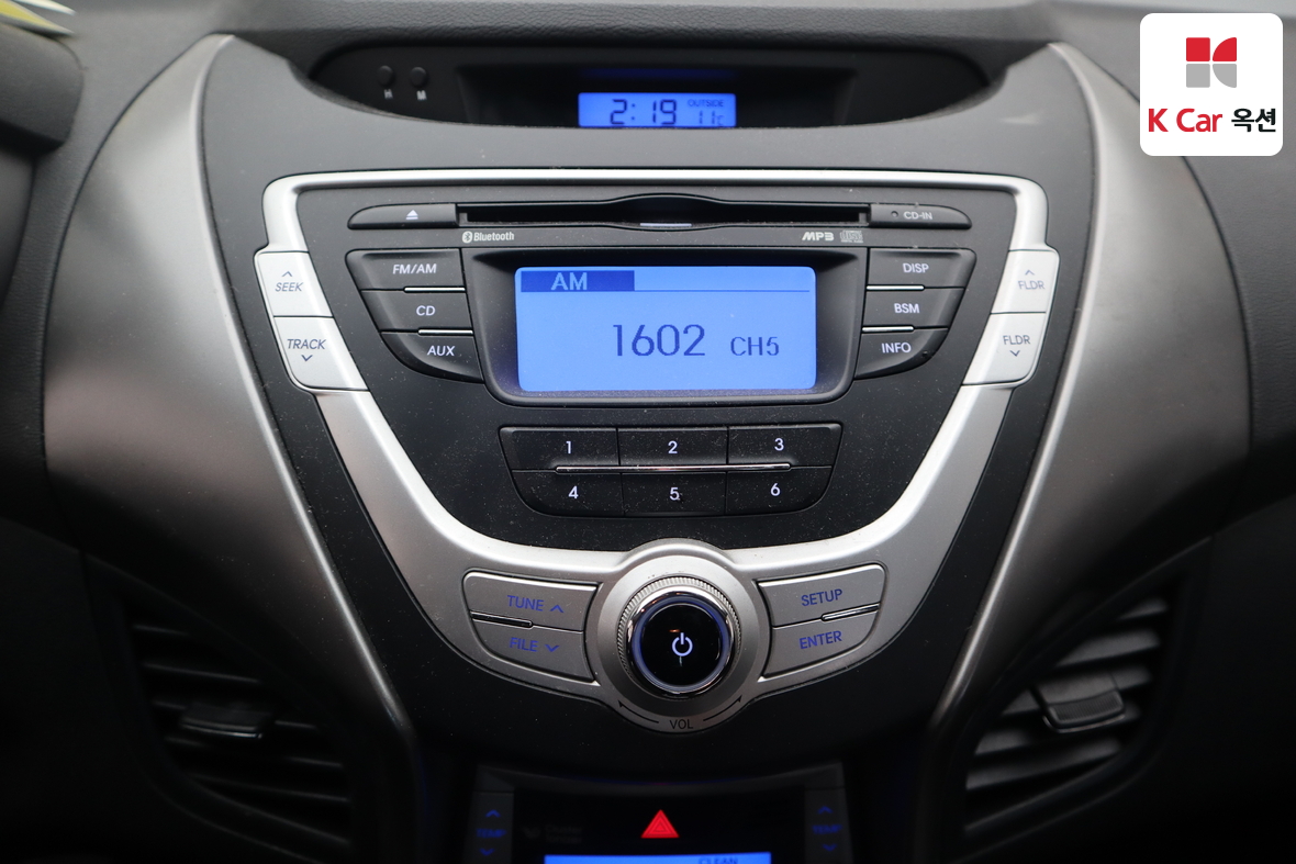 Hyundai Elantra 2011 - Image 13