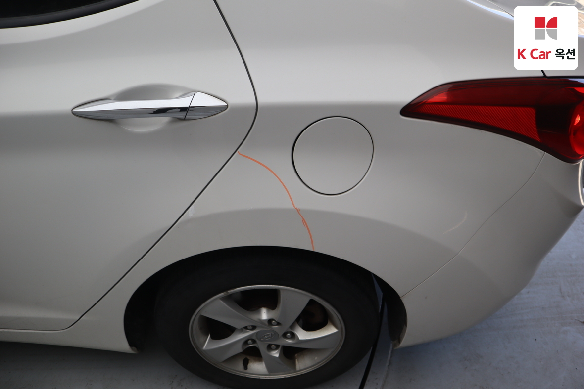 Hyundai Elantra 2011 - Image 35