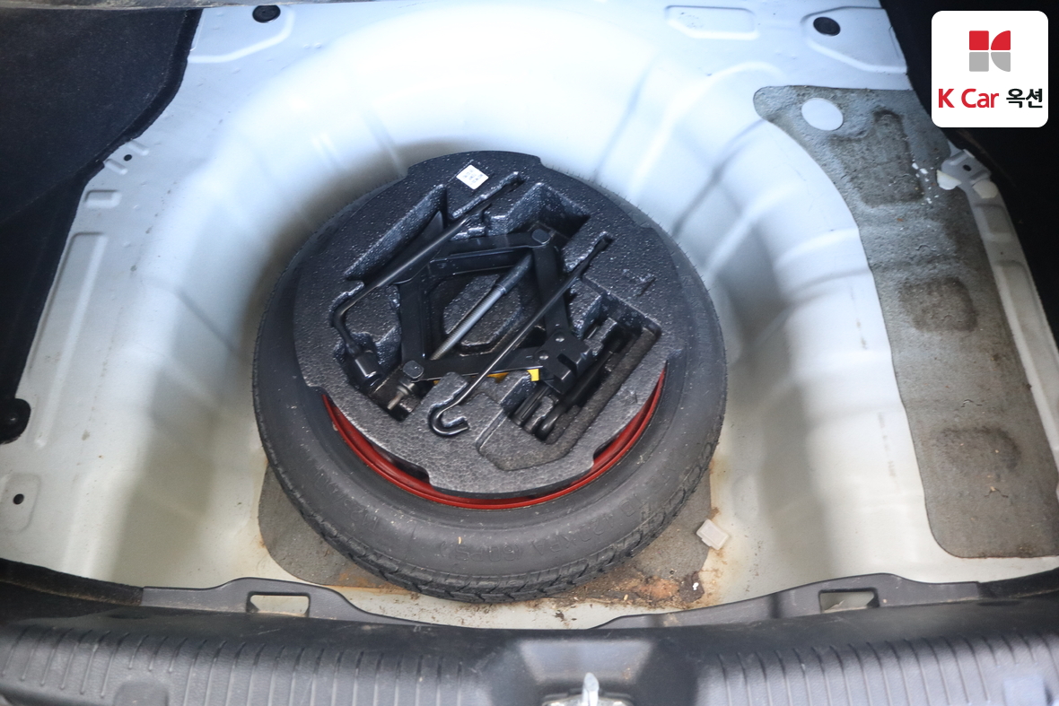 Hyundai Elantra 2011 - Image 24