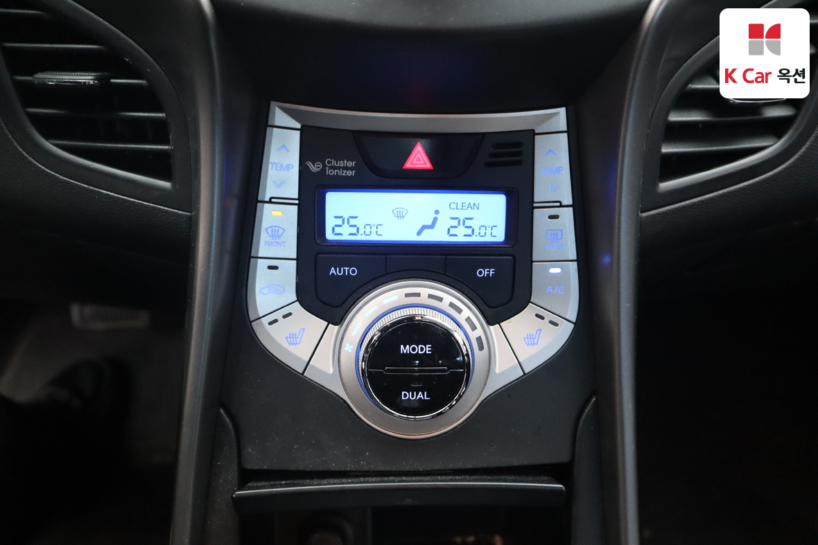 Hyundai Elantra 2011 - Image 14