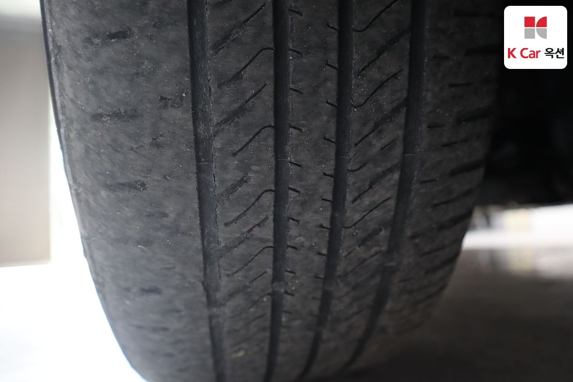 Hyundai Elantra 2011 - Image 30