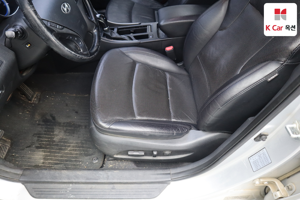 Hyundai Sonata 2013 - Image 19