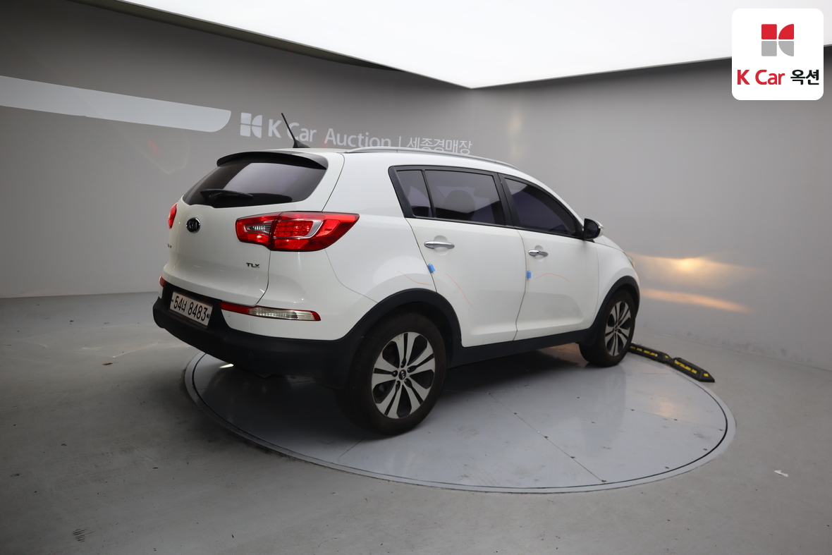 Kia Sportage 2012 - Image 2