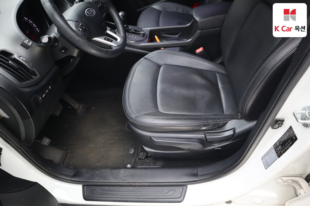 Kia Sportage 2012 - Image 19