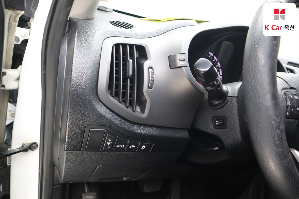 Kia Sportage 2012 - Image 9