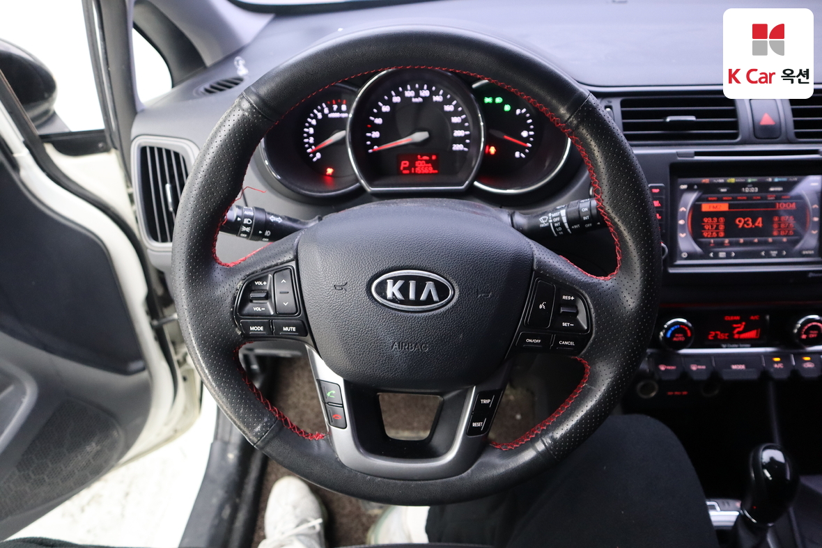 Kia Pride 2012 - Image 10